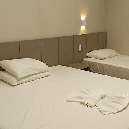 Sleep Hotel Toledo  Buitenkant foto